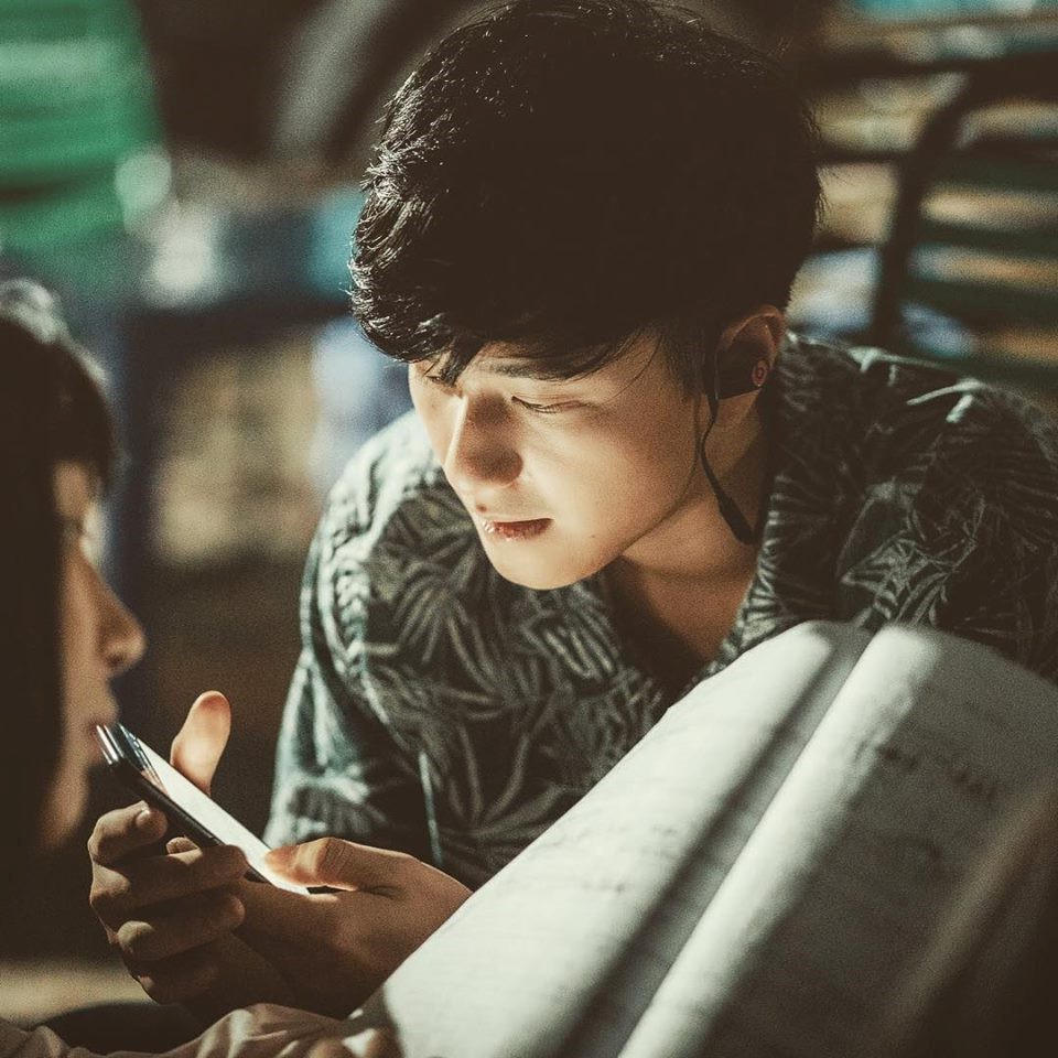 Hơn 1 năm đường tình đôi ngả, Hoàng Oanh đỏ bạc còn Huỳnh Anh đen bạc đen cả tình - Ảnh 6. Hơn 1 năm đường tình đôi ngả, Hoàng Oanh đỏ bạc còn Huỳnh Anh đen bạc đen cả tình - Ảnh 6.