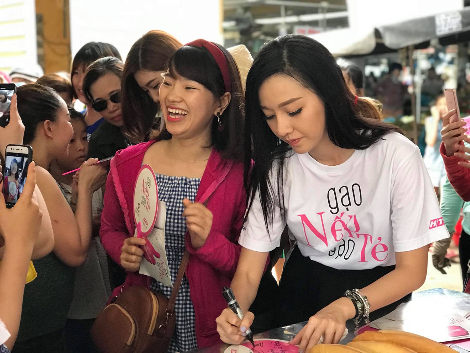 htv2hanh-trinh-gao-nep-gao-te-den-moi-nha-cho-non-nuoc-7-1531915308688510663110.jpg