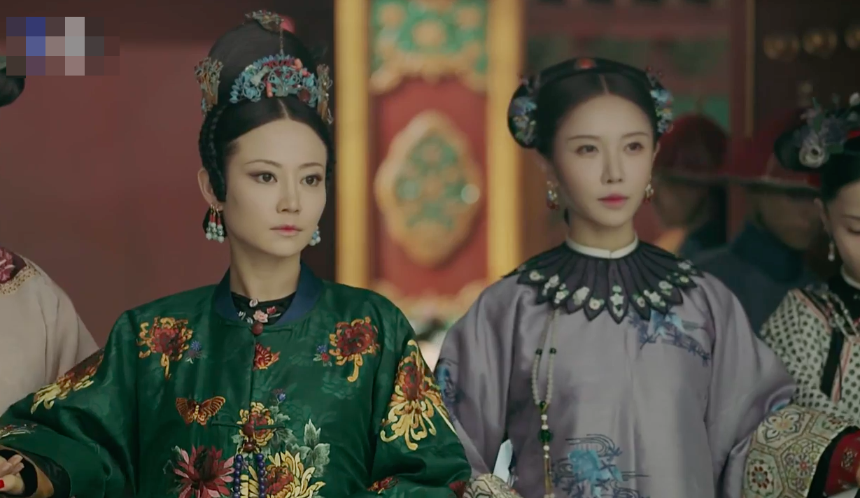 Di&ecirc;n hi c&ocirc;ng lược g&acirc;y sốt, nhưng đ&ocirc;i m&ocirc;i x&iacute; muội của Cao Qu&yacute; Phi mới được nhắc nhiều nhất  - Ảnh 4.