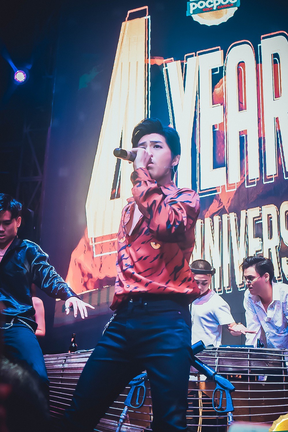 Noo Phước Thịnh diễn cực sung sau tin đồn y&ecirc;u Mai Phương Th&uacute;y - Ảnh 4.