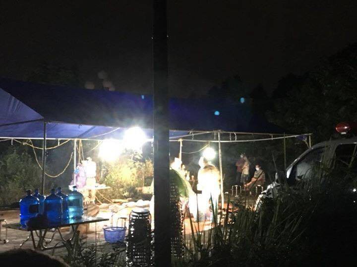 T&igrave;m thấy thi thể nam sinh ĐH Ngoại thương trong tư thế treo cổ tr&ecirc;n b&atilde;i đất trống - Ảnh 1.