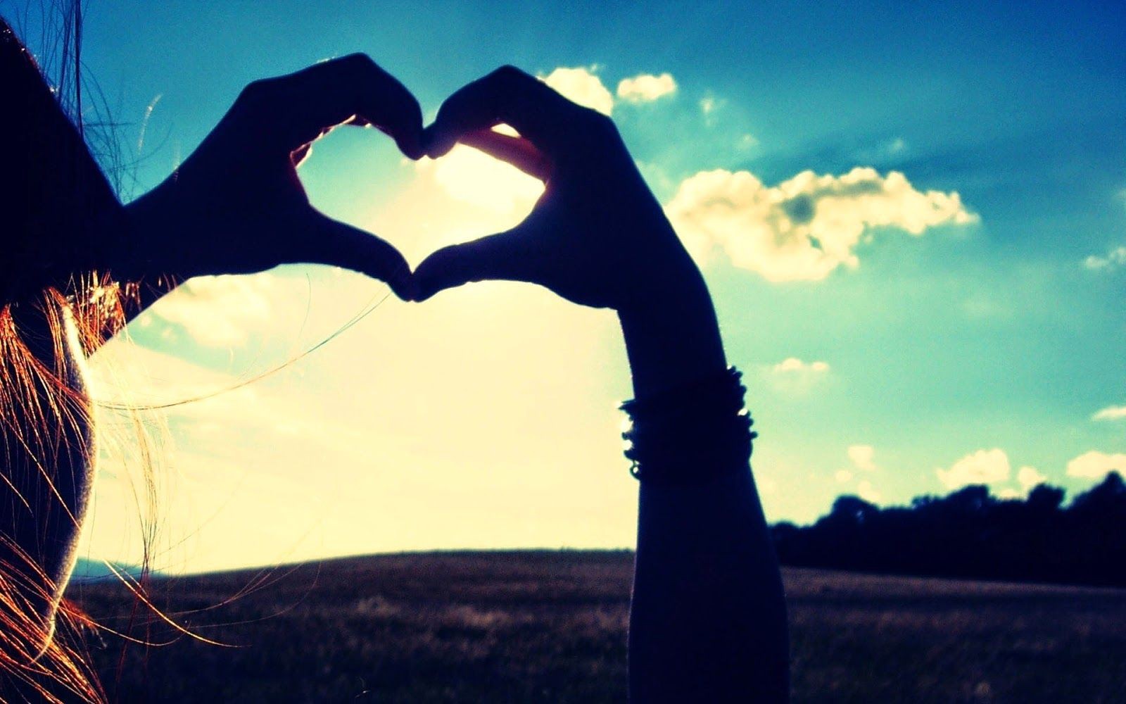 Top 3 con gi&aacute;p sở hữu chuyện t&igrave;nh y&ecirc;u đ&aacute;ng tr&ocirc;ng đợi nhất trong th&aacute;ng 8 - Ảnh 2.