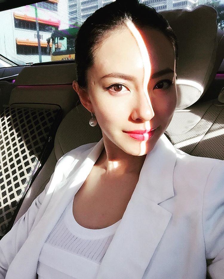 C&aacute;i kết vi&ecirc;n m&atilde;n của mỹ nh&acirc;n chuy&ecirc;n đi săn đại gia, qua 1 đời chồng, 1 lần l&agrave;m d&acirc;u hụt nh&agrave; gi&agrave;u vẫn được n&acirc;ng niu như trứng mỏng - Ảnh 4.