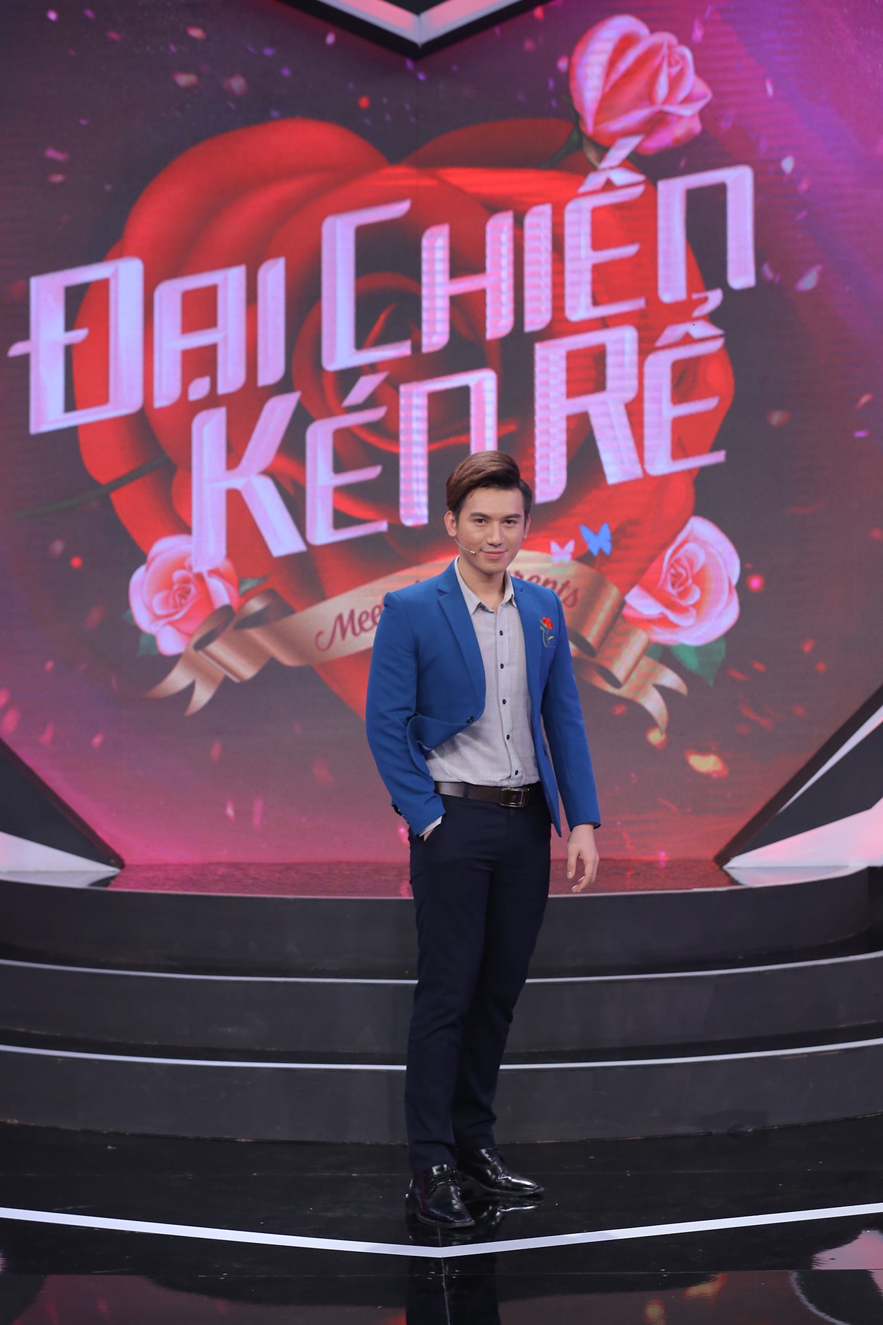 So&aacute;i ca bộ ngoại giao bất ngờ l&ecirc;n truyền h&igrave;nh nhờ Trấn Th&agrave;nh kiếm vợ  - Ảnh 8.