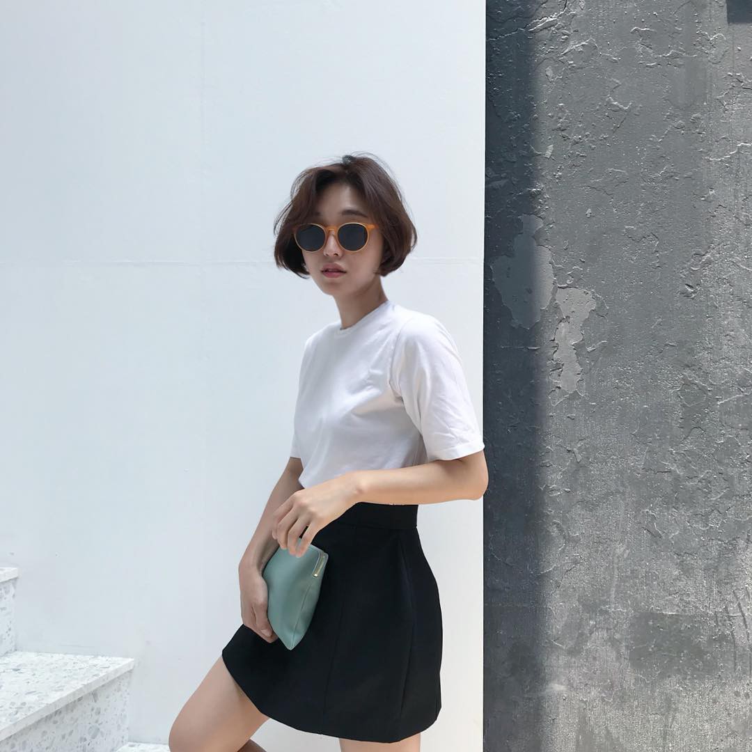 Mũ cói chống nắng được các quý cô Châu Á sử dụng làm phụ kiện sống ảo trong street style tuần này  - Ảnh 11.