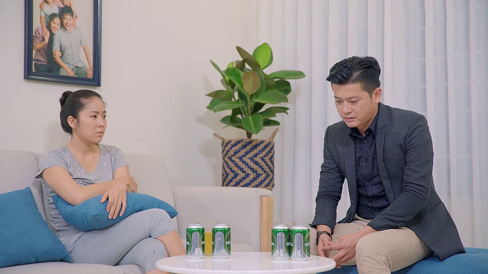 Gạo Nếp Gạo Tẻ: H&oacute;a ra năm xưa Hương cũng v&igrave; hy sinh cho em g&aacute;i rồi mới quen biết g&atilde; chồng bội bạc - Ảnh 8.