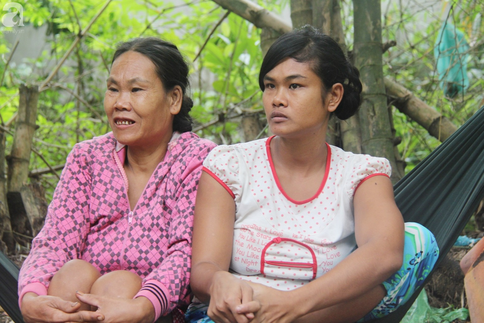 Sau 3 th&aacute;ng, ph&eacute;p m&agrave;u đ&atilde; đến với 7 đứa trẻ sống c&ugrave;ng mẹ khờ v&agrave; b&agrave; ngoại bệnh tật - Ảnh 4.