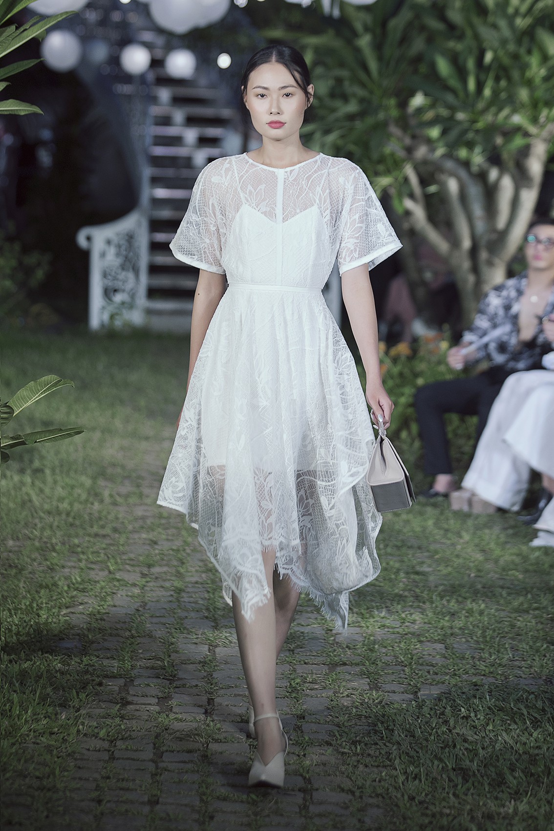 044romance-adrian-kiengcan-15309286975971031626894