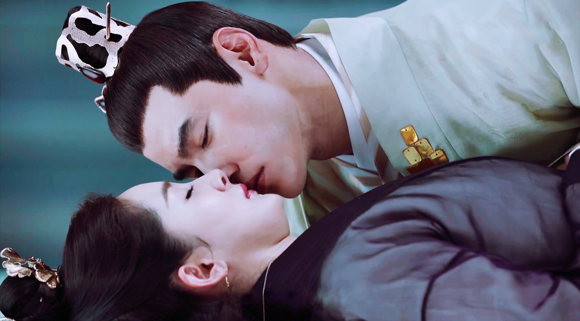 Ph&ugrave; Dao ph&aacute; mốc 5 tỷ lượt xem, Nguyễn Kinh Thi&ecirc;n - Dương Mịch cuối c&ugrave;ng đ&atilde; h&ocirc;n nhau... tr&ecirc;n cạn - Ảnh 3.