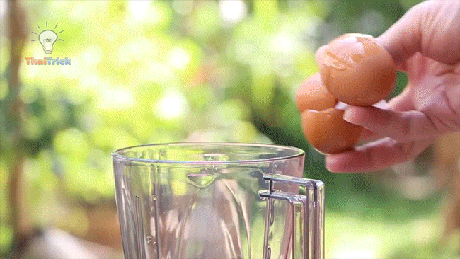 Không ai hiểu tôi thả vỏ trứng vào máy xay sinh tố để làm gì nhưng biết rồi thì muốn học theo ngay lập tức - Ảnh 3. Không ai hiểu tôi thả vỏ trứng vào máy xay sinh tố để làm gì nhưng biết rồi thì muốn học theo ngay lập tức - Ảnh 3.
