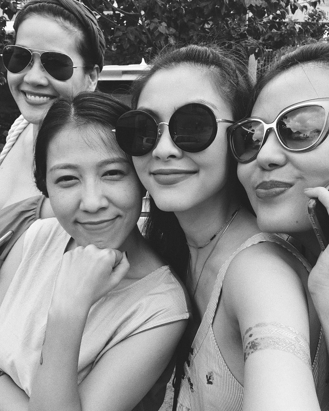 T&igrave;nh bạn 10 năm của hội bạn th&acirc;n H&agrave; Tăng: Người bị l&atilde;ng qu&ecirc;n, kẻ qua thời đỉnh cao, vẫn bất chấp thịnh suy danh vọng để nắm tay nhau - Ảnh 4.