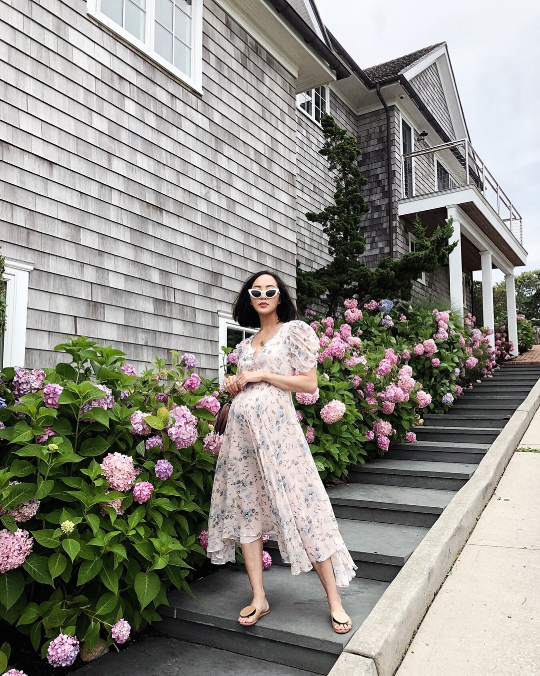 Trăm nghe kh&ocirc;ng bằng một thấy, xem street style c&aacute;c qu&yacute; c&ocirc; Ch&acirc;u &Aacute; tuần n&agrave;y để học c&aacute;ch l&ecirc;n đồ đơn giản m&agrave; cực đẹp  - Ảnh 8.