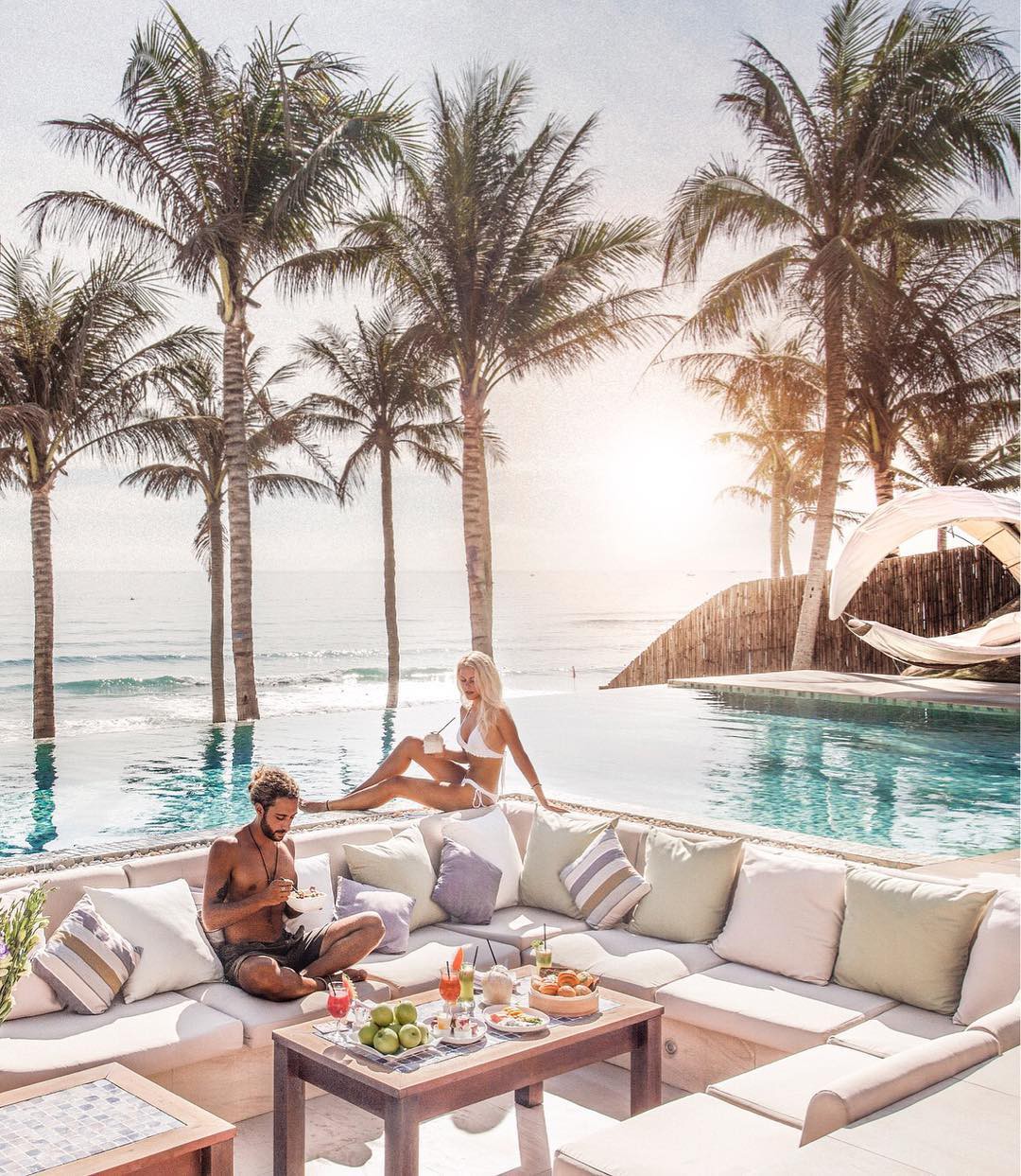 Cuộc sống kh&ocirc;ng như l&agrave; mơ của nữ blogger du lịch c&ugrave;ng bạn trai đi khắp thế gian - Ảnh 3.