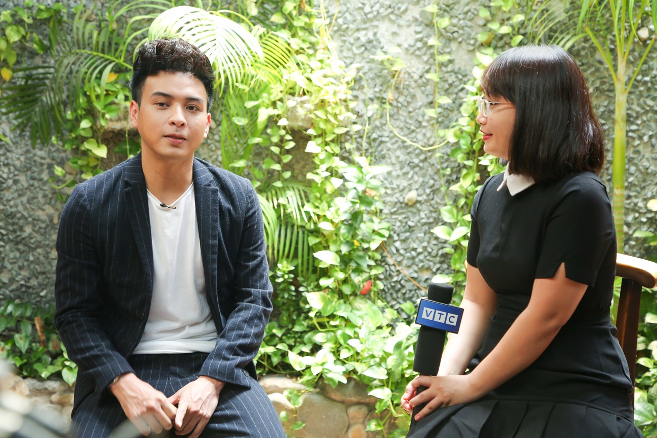 L&agrave;m giang hồ sau khi chia tay Bảo Anh, Hồ Quang Hiếu nhận ngay n&uacute;t v&agrave;ng YouTube - Ảnh 8.