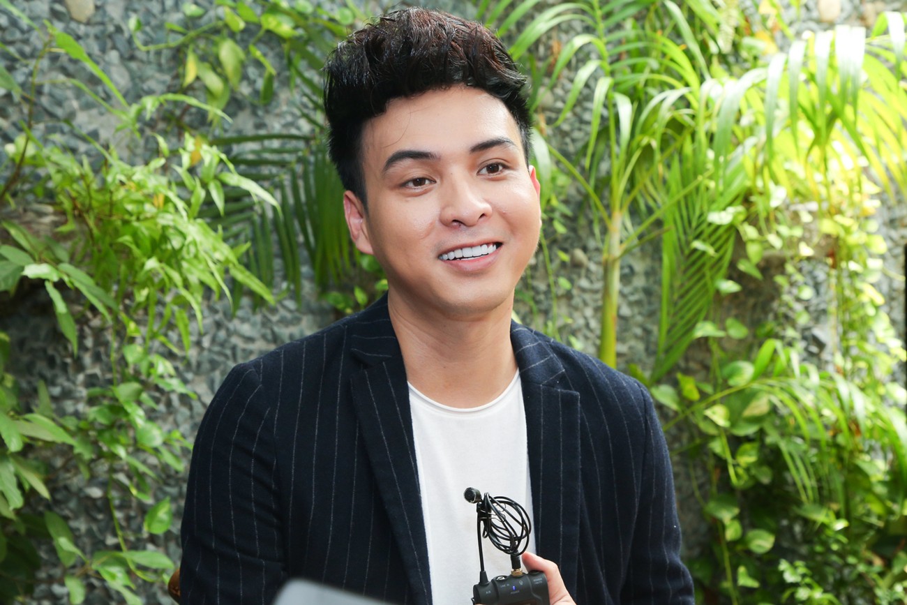 L&agrave;m giang hồ sau khi chia tay Bảo Anh, Hồ Quang Hiếu nhận ngay n&uacute;t v&agrave;ng YouTube - Ảnh 7.