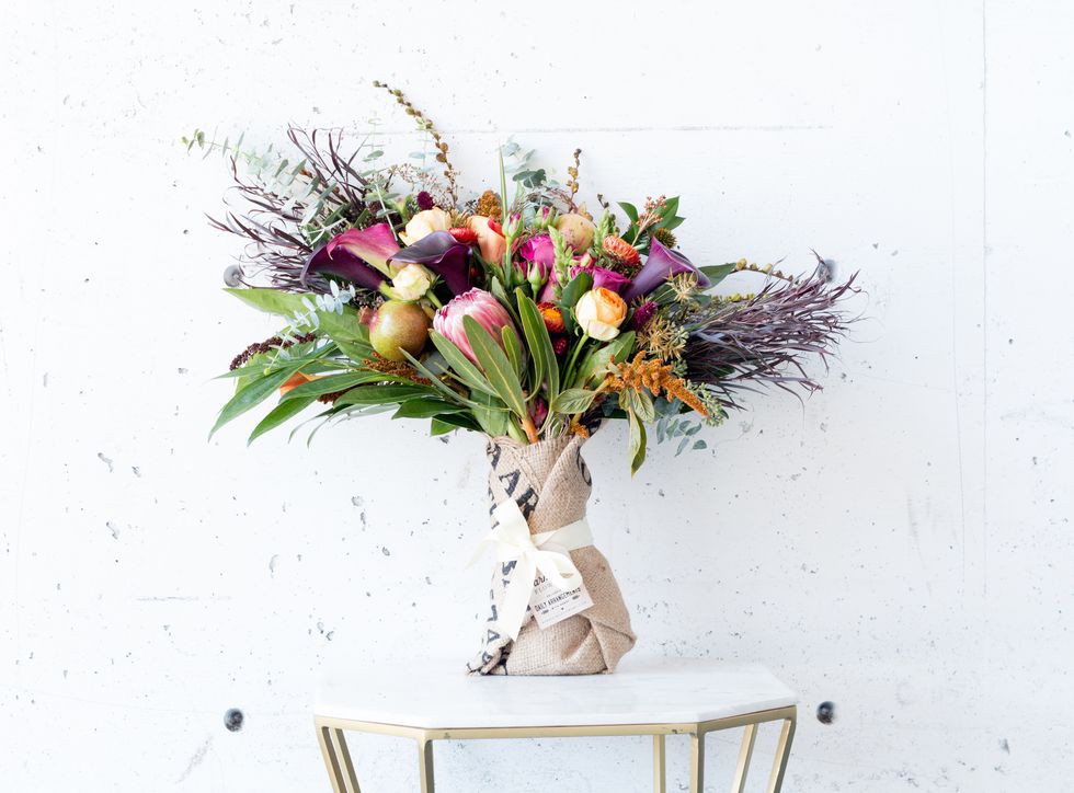 fall-flower-arrangements-05-1504105755-15338679239511170715592.jpg