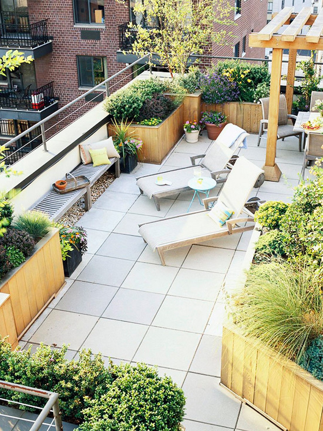 balcony-garden-design-ideas-62-15339577153881424362619.jpg