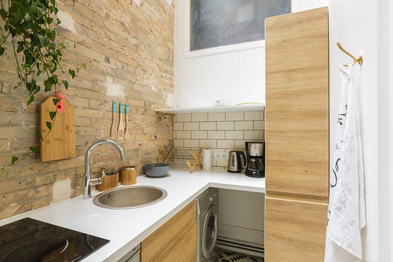 10 ý tưởng lưu trữ tuyệt vời giúp không gian nhà bếp nhỏ đến mấy cũng gọn gàng - Ảnh 5.