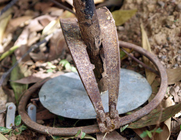 Giẫm phải bẫy th&uacute; khi đang leo n&uacute;i, người đ&agrave;n &ocirc;ng mắc kẹt một chỗ suốt nửa th&aacute;ng kh&ocirc;ng ai hay biết - Ảnh 1.