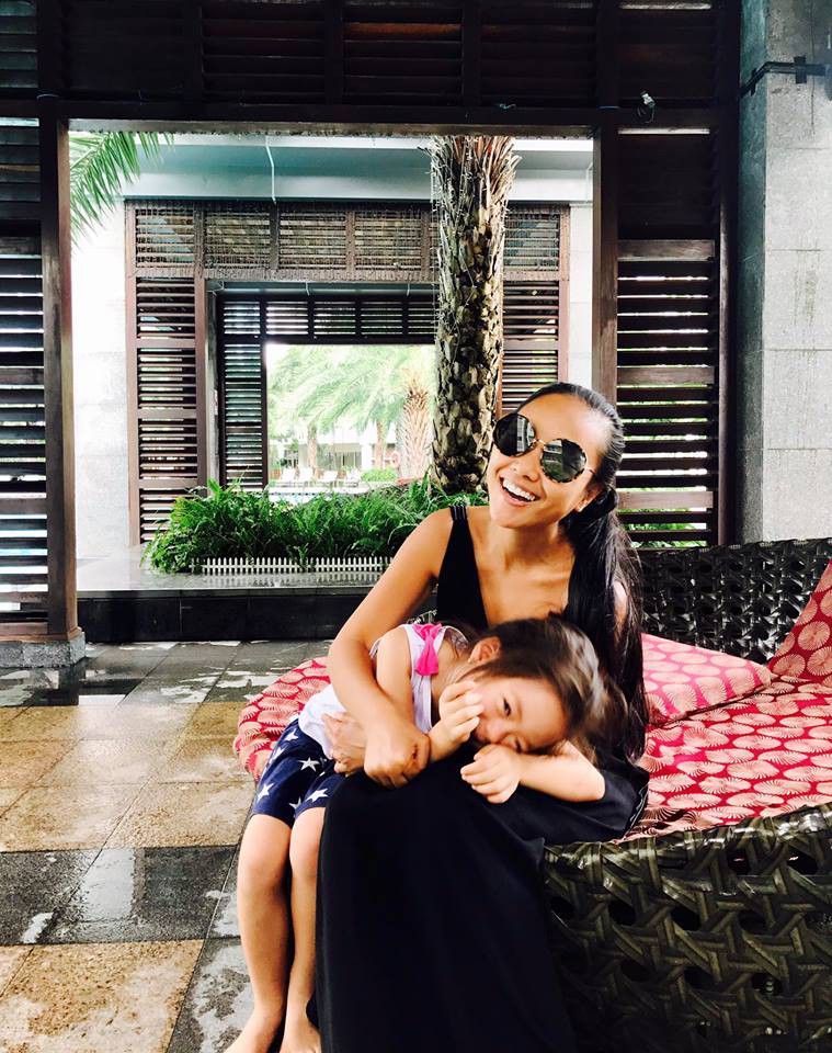 Soi nhất cử nhất động của sao Việt (19/8) - Ảnh 10. Soi nhất cử nhất động của sao Việt (19/8) - Ảnh 10.