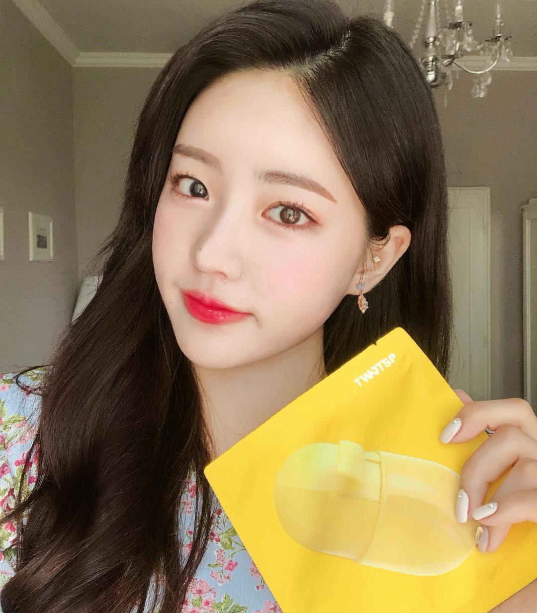 Muốn da khỏe đẹp bền l&acirc;u, chống l&atilde;o h&oacute;a th&igrave; bạn đừng bỏ qua 3 gạch đầu d&ograve;ng n&agrave;y từ chuy&ecirc;n gia da liễu - Ảnh 1.