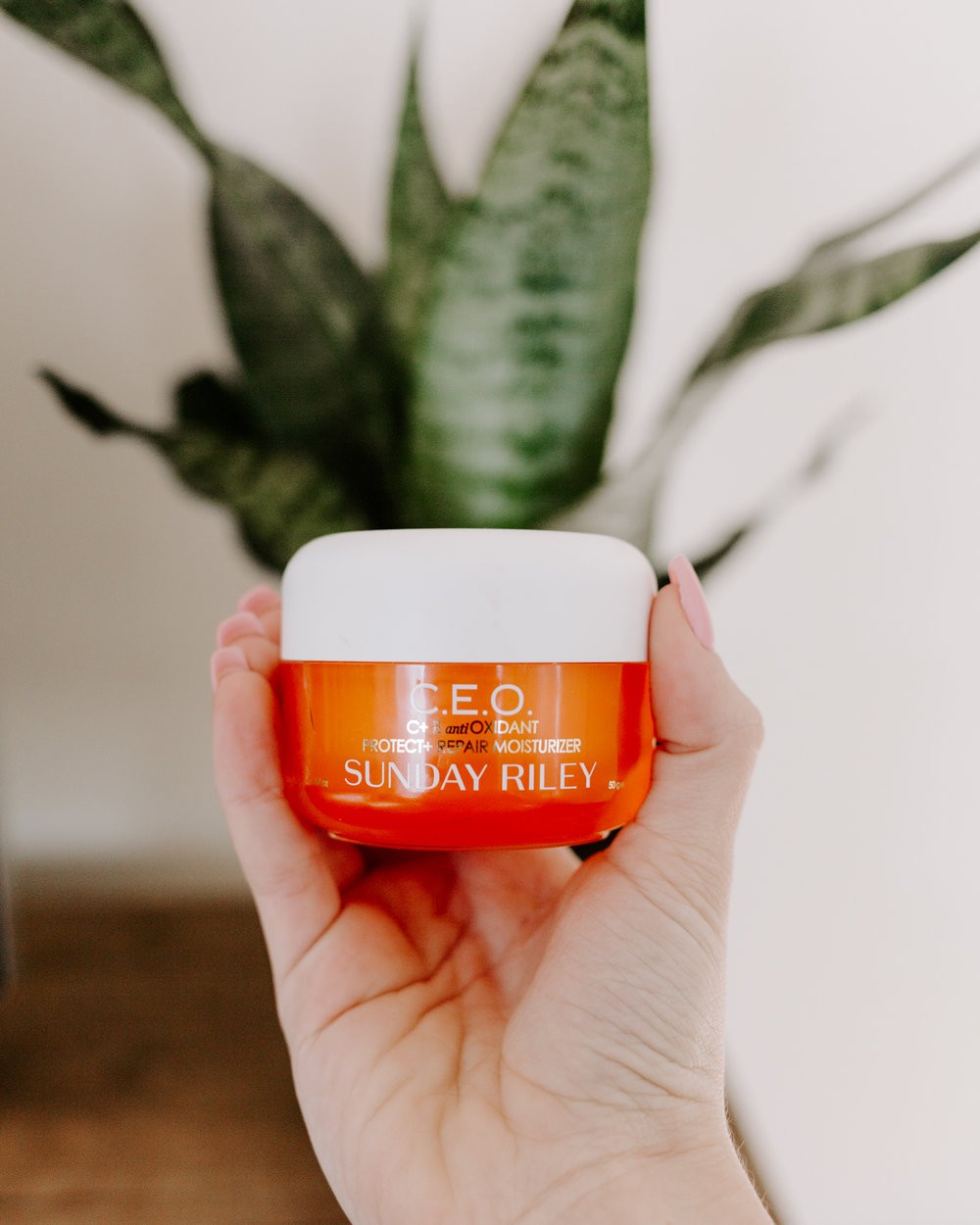 Muốn da khỏe đẹp bền l&acirc;u, chống l&atilde;o h&oacute;a th&igrave; bạn đừng bỏ qua 3 gạch đầu d&ograve;ng n&agrave;y từ chuy&ecirc;n gia da liễu - Ảnh 8.