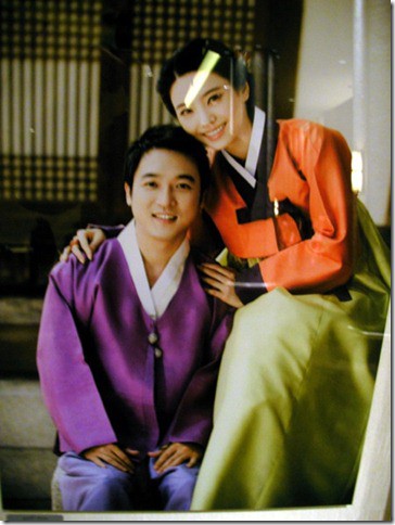 Sao H&agrave;n b&ecirc;n bạn đời thường d&acirc;n vẫn thừa vi&ecirc;n m&atilde;n: Được cung phụng như b&agrave; ho&agrave;ng, tặng nhẫn tiền tỷ, đi đến đ&acirc;u cũng khoe vợ t&agrave;i giỏi - Ảnh 6.