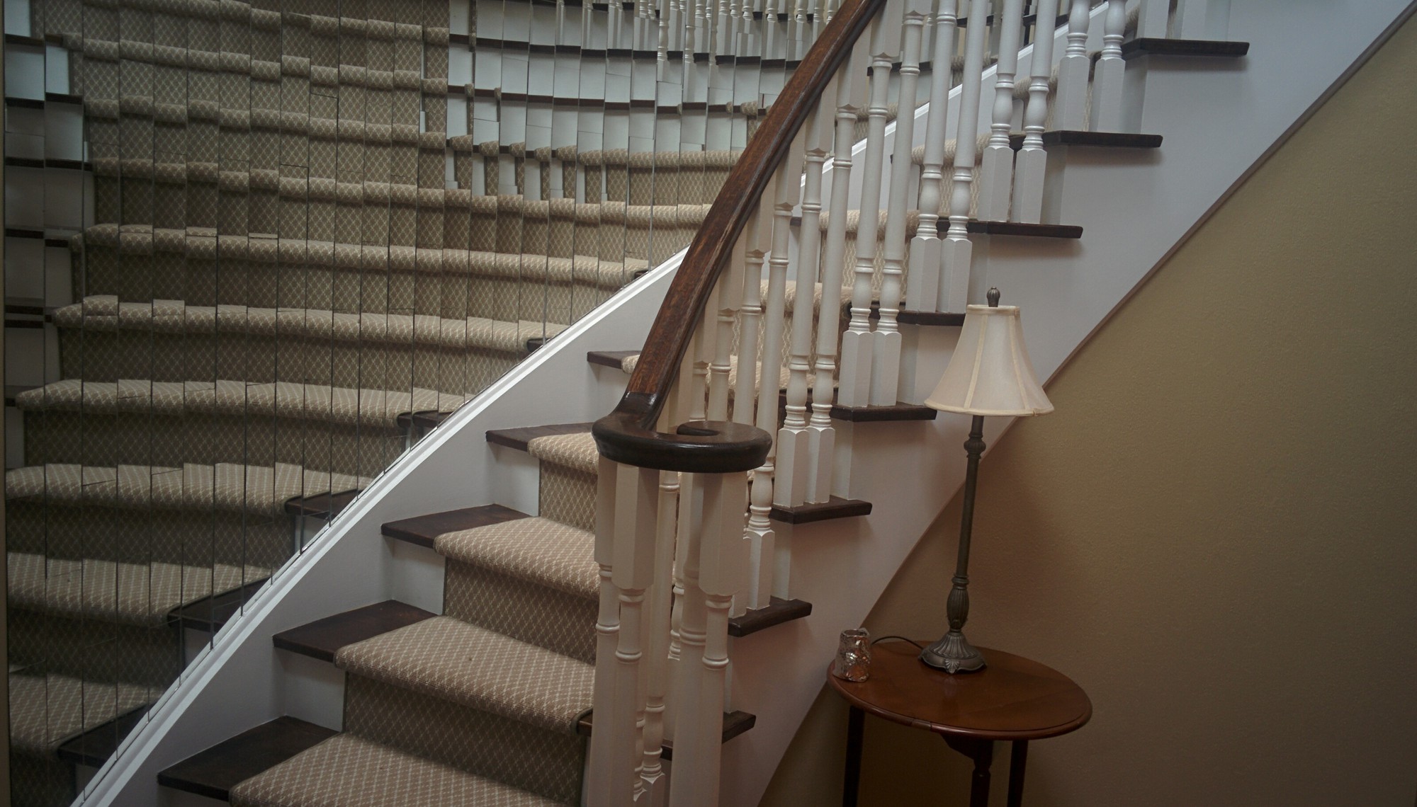 6 điều bạn không thể quên khi bắt tay vào thiết kế cầu thang - Ảnh 5. 6 điều bạn không thể quên khi bắt tay vào thiết kế cầu thang - Ảnh 5.