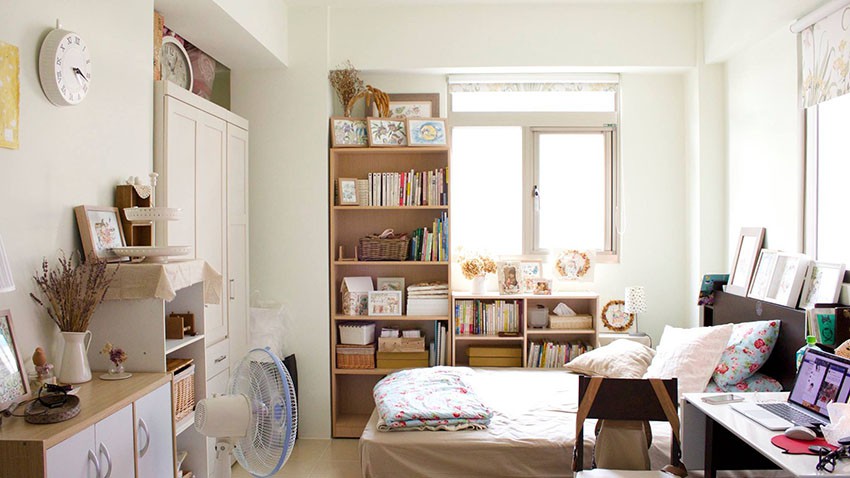 Bất ngờ với cách sắp xếp nội thất gọn gàng, thông minh trong căn hộ đi thuê của cô gái trẻ - Ảnh 1. Bất ngờ với cách sắp xếp nội thất gọn gàng, thông minh trong căn hộ đi thuê của cô gái trẻ - Ảnh 1.