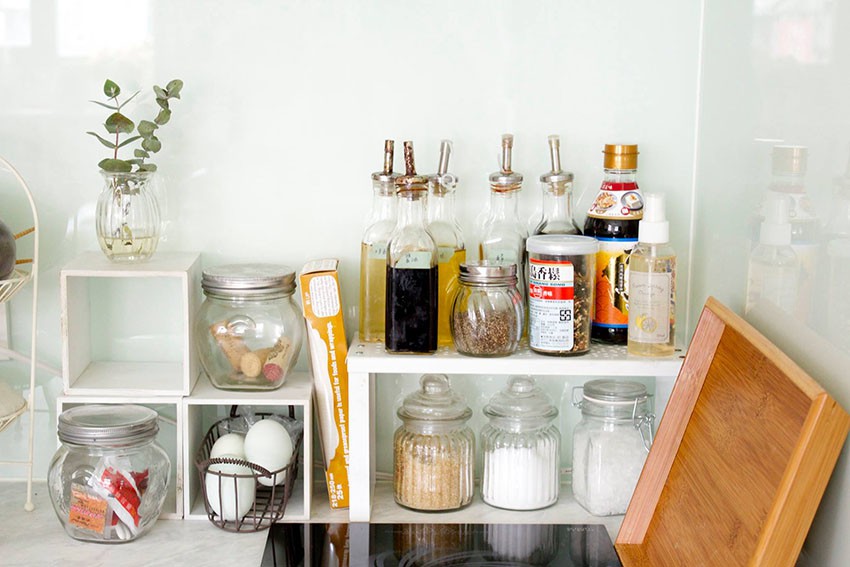 Bất ngờ với cách sắp xếp nội thất gọn gàng, thông minh trong căn hộ đi thuê của cô gái trẻ - Ảnh 11. Bất ngờ với cách sắp xếp nội thất gọn gàng, thông minh trong căn hộ đi thuê của cô gái trẻ - Ảnh 11.