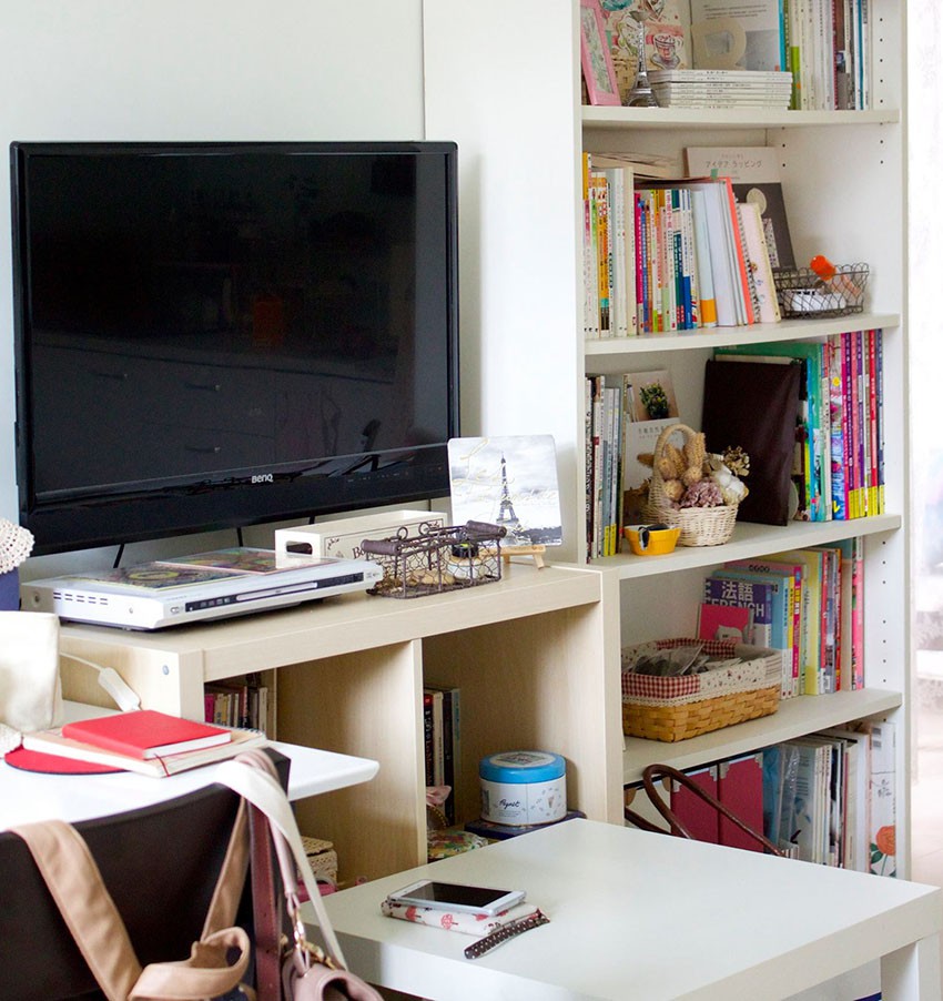 Bất ngờ với cách sắp xếp nội thất gọn gàng, thông minh trong căn hộ đi thuê của cô gái trẻ - Ảnh 7. Bất ngờ với cách sắp xếp nội thất gọn gàng, thông minh trong căn hộ đi thuê của cô gái trẻ - Ảnh 7.