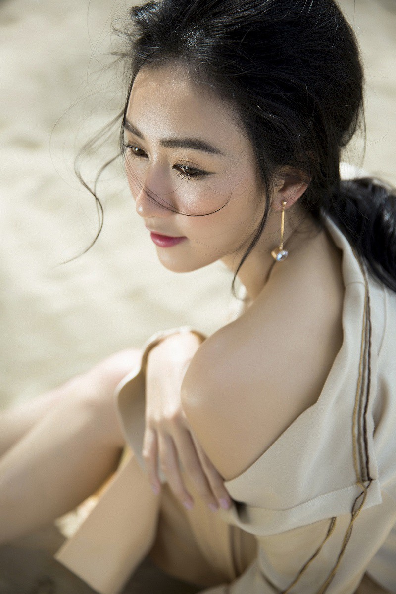 Hà Thu: Lỗ 200 triệu vì thi Gương mặt thân quen, muốn lập nick ảo để mắng những người mạt sát mình - Ảnh 2. Hà Thu: Lỗ 200 triệu vì thi Gương mặt thân quen, muốn lập nick ảo để mắng những người mạt sát mình - Ảnh 2.