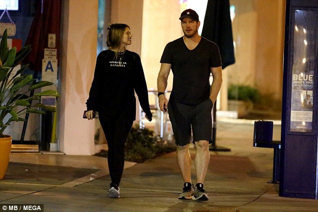 Chris Pratt khiến người hâm mộ ghen tị khi hẹn hò cùng con gái Kẻ Hủy Diệt - Ảnh 2.
