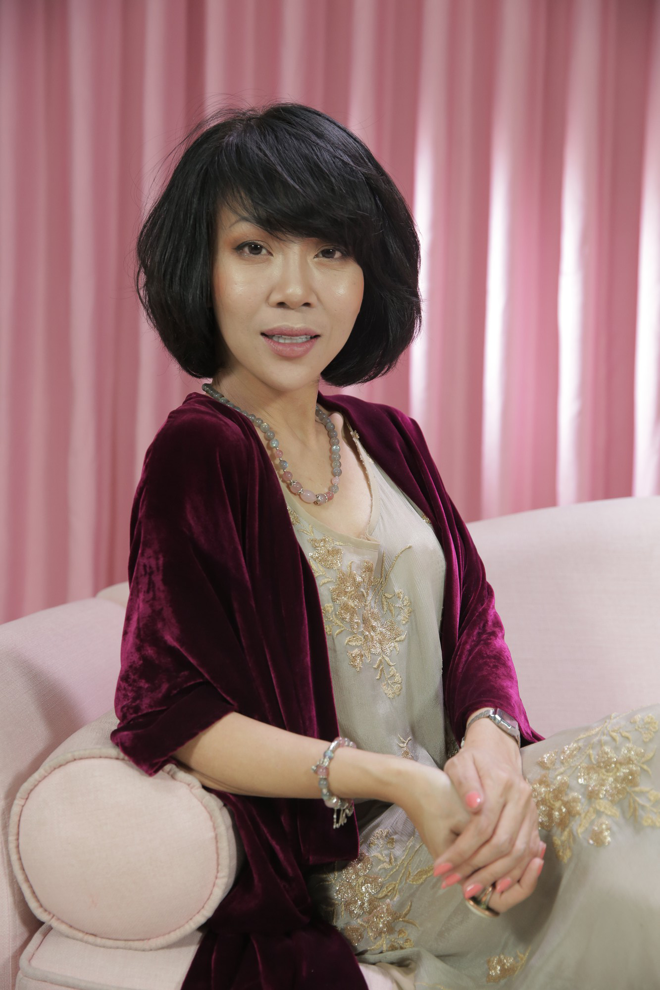 LIVESTREAM Tâm tình phái đẹp: Chồng bồ bịch: nhu nhược chấp nhận hay từ bỏ? - Ảnh 3. LIVESTREAM Tâm tình phái đẹp: Chồng bồ bịch: nhu nhược chấp nhận hay từ bỏ? - Ảnh 3.