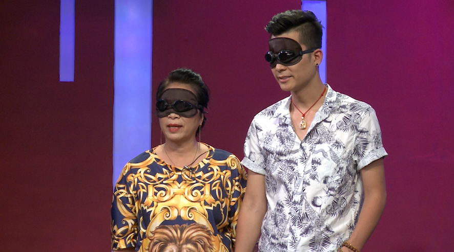 Lâm Khánh Chi liên tục gắt gỏng, khó chịu với chồng trên sóng truyền hình khiến mẹ chồng phải chịu trận - Ảnh 3. Lâm Khánh Chi liên tục gắt gỏng, khó chịu với chồng trên sóng truyền hình khiến mẹ chồng phải chịu trận - Ảnh 3.