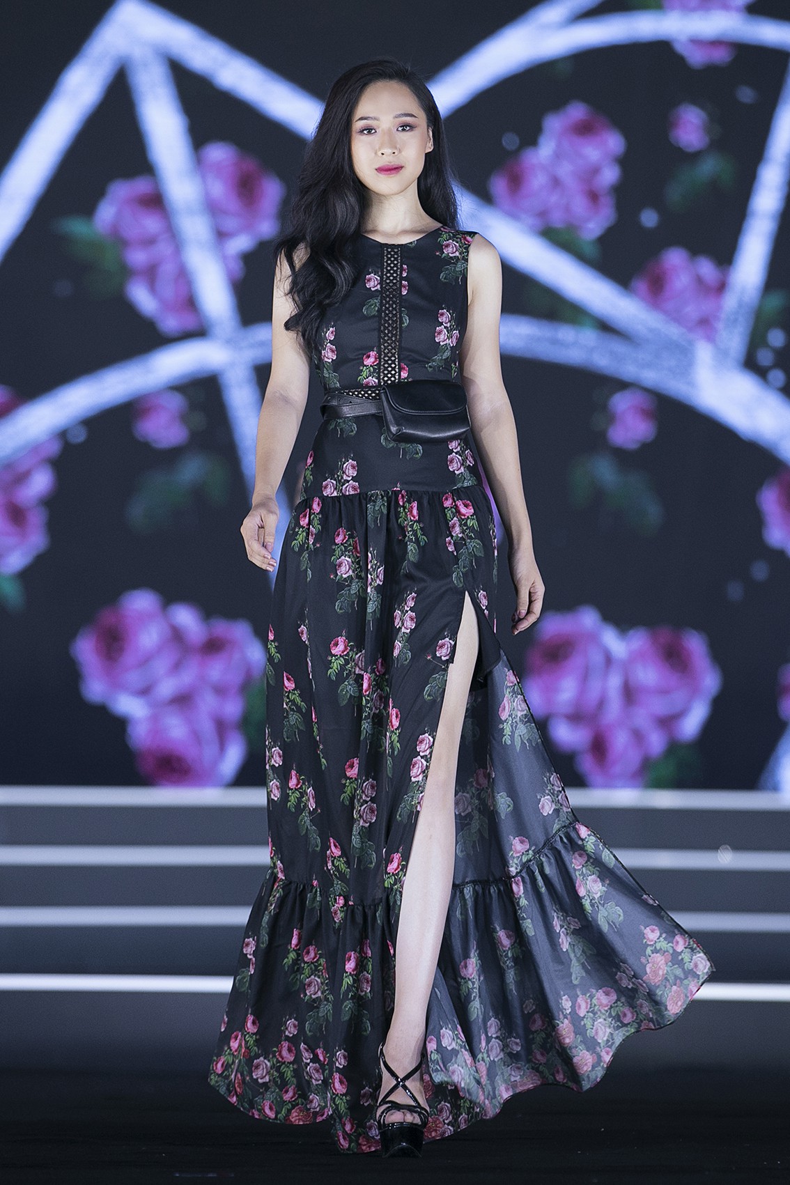 Minh Tiệp bị phản đối khi bình luận thí sinh Hoa Hậu Việt Nam diện váy như vợ mình khi... mang bầu - Ảnh 13. Minh Tiệp bị phản đối khi bình luận thí sinh Hoa Hậu Việt Nam diện váy như vợ mình khi... mang bầu - Ảnh 13.