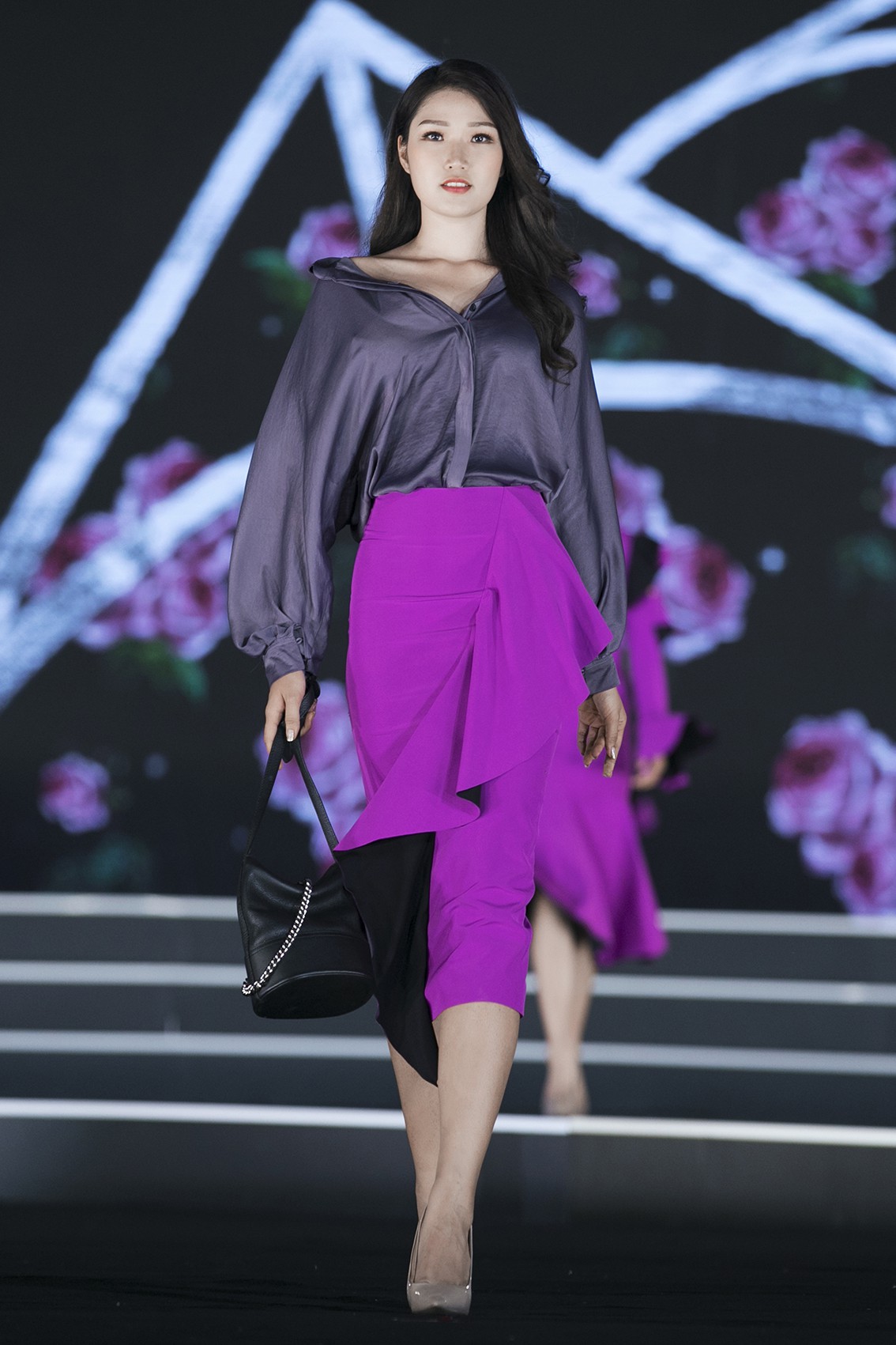 Minh Tiệp bị phản đối khi bình luận thí sinh Hoa Hậu Việt Nam diện váy như vợ mình khi... mang bầu - Ảnh 16. Minh Tiệp bị phản đối khi bình luận thí sinh Hoa Hậu Việt Nam diện váy như vợ mình khi... mang bầu - Ảnh 16.