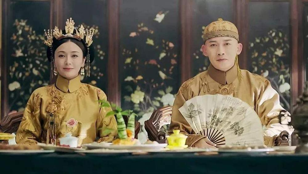 Đây là lý do vì sao Phú Sát hoàng hậu là người được vua Càn Long sủng ái nhất, nhưng đến lúc chết vẫn nhìn người oán hận - Ảnh 2. Đây là lý do vì sao Phú Sát hoàng hậu là người được vua Càn Long sủng ái nhất, nhưng đến lúc chết vẫn nhìn người oán hận - Ảnh 2.