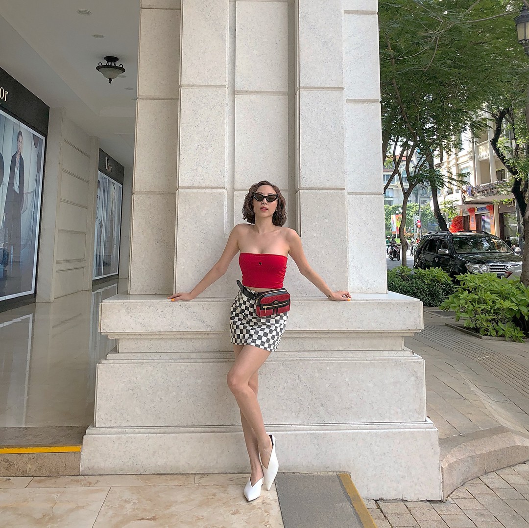 Soi nhất cử nhất động của sao Việt (5/8) - Ảnh 2.