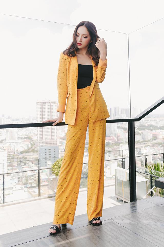 Soi nhất cử nhất động của sao Việt (5/8) - Ảnh 3.