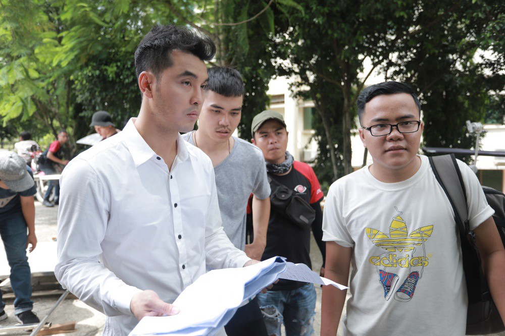 Nghẹt thở với loạt cảnh đ&aacute;nh đấm đi&ecirc;u luyện trong phim ngắn h&agrave;nh động của Ưng Ho&agrave;ng Ph&uacute;c - Ảnh 7.