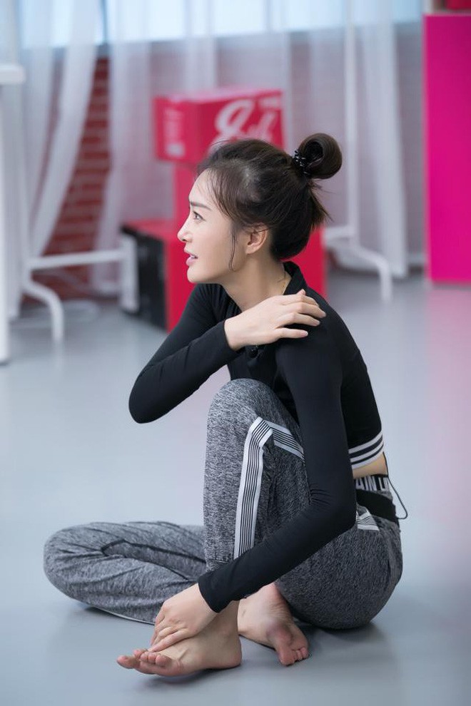 Ph&uacute; S&aacute;t Ho&agrave;ng hậu (Tần Lam) chia sẻ 4 b&iacute; quyết duy tr&igrave; sắc đẹp mỗi ng&agrave;y m&agrave; con g&aacute;i ai cũng c&oacute; thể thực hiện được - Ảnh 6.