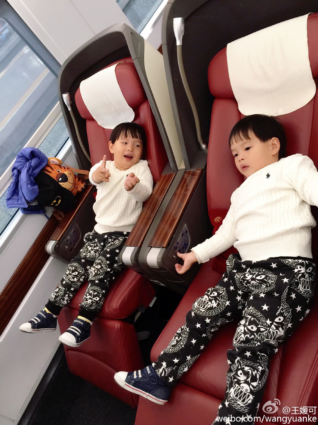 49e906a8gw1f1akrtu0szj21f01w0b2d