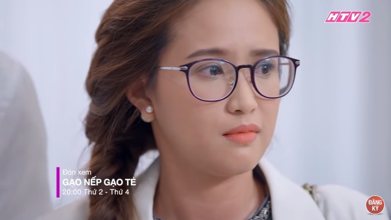 Cho&aacute;ng v&aacute;ng với cảnh phim Gạo nếp gạo tẻ l&ecirc;n s&oacute;ng tối nay: &Uacute;t Minh bị bố người y&ecirc;u đuổi thẳng cổ - Ảnh 4.