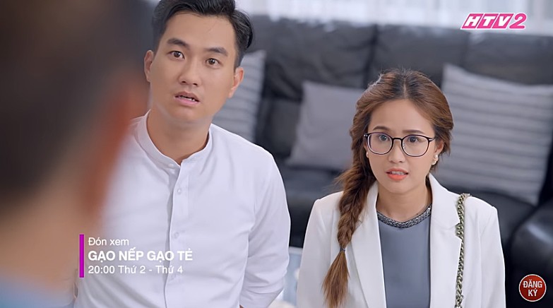 Cho&aacute;ng v&aacute;ng với cảnh phim Gạo nếp gạo tẻ l&ecirc;n s&oacute;ng tối nay: &Uacute;t Minh bị bố người y&ecirc;u đuổi thẳng cổ - Ảnh 3.