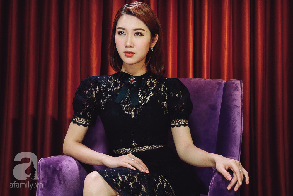 Livestream: Th&uacute;y Ng&acirc;n Gạo nếp gạo tẻ bật kh&oacute;c nức nở khi lần đầu n&oacute;i về bi kịch gia đ&igrave;nh - Ảnh 3.