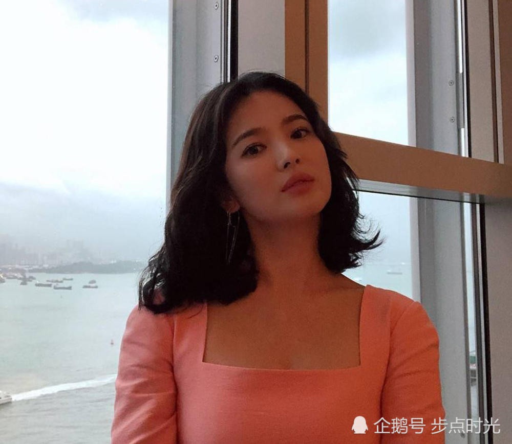 Không chịu phủ nhận bầu bí, nhưng Song Hye Kyo liên tục bị truyền thông Trung Quốc soi vòng 2 bất thường - Ảnh 1. Không chịu phủ nhận bầu bí, nhưng Song Hye Kyo liên tục bị truyền thông Trung Quốc soi vòng 2 bất thường - Ảnh 1.
