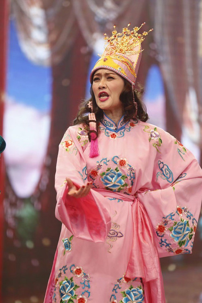 Vân Dung lên tiếng về tin đồn âm thầm ly hôn chồng từ nhiều năm trước - Ảnh 3. Vân Dung lên tiếng về tin đồn âm thầm ly hôn chồng từ nhiều năm trước - Ảnh 3.