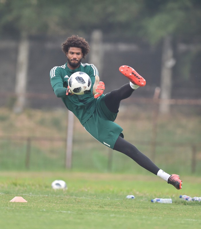 Olympic UAE tập kỹ penalty, tự tin giành tấm HCĐ tại ASIAD - Ảnh 5. Olympic UAE tập kỹ penalty, tự tin giành tấm HCĐ tại ASIAD - Ảnh 5.