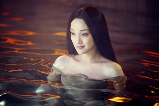 Loạt khoảnh khắc chứng tỏ khả năng diễn xuất vô địch của chị đại Châu Tấn - Ảnh 7. Loạt khoảnh khắc chứng tỏ khả năng diễn xuất vô địch của chị đại Châu Tấn - Ảnh 7.